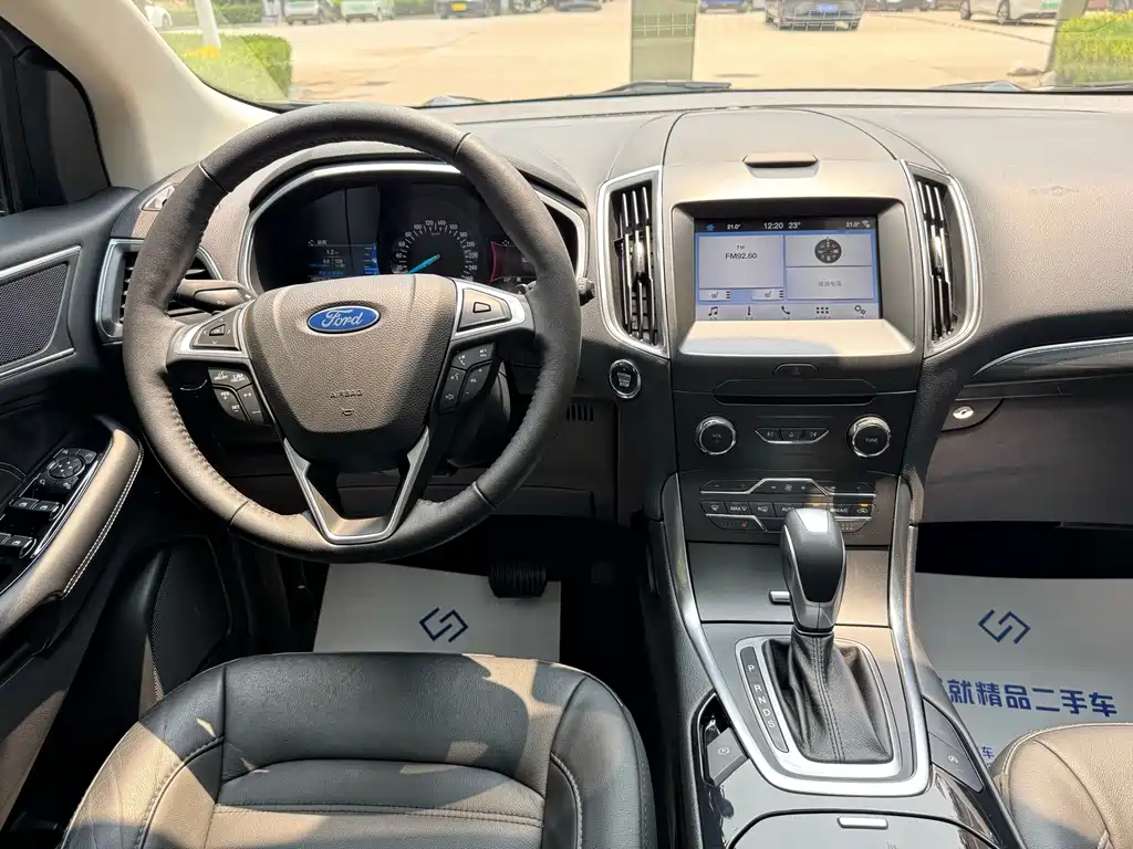 Ford Edge — миниатюра 13