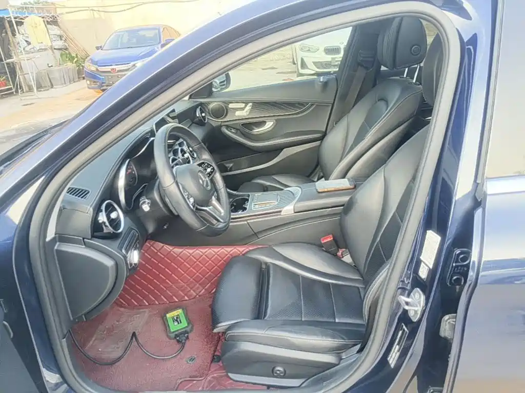 Mercedes-Benz C-Class — миниатюра 15