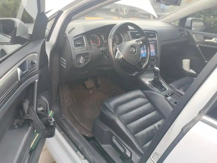 Volkswagen Golf — миниатюра 9