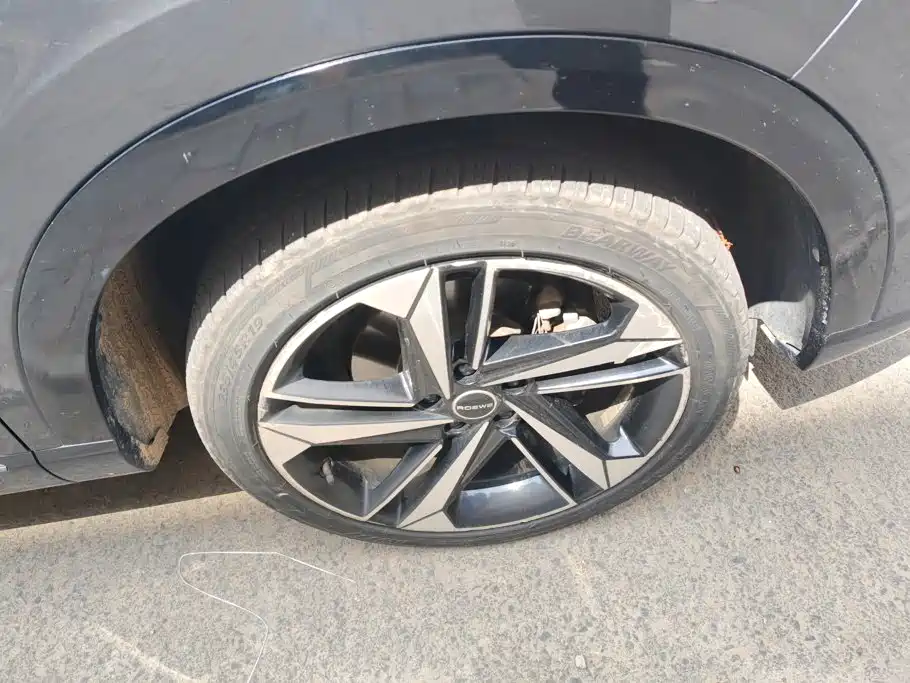 Roewe RX5 eMAX — миниатюра 6