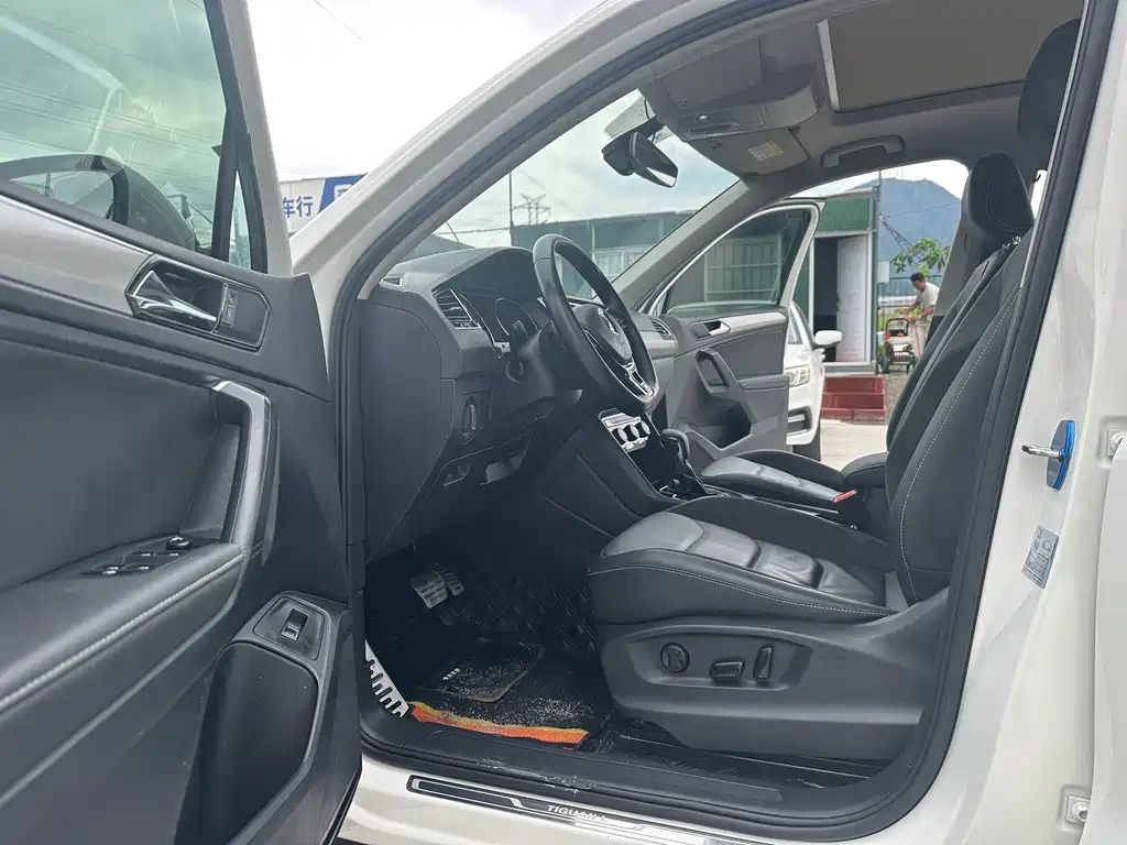 Volkswagen Tiguan L — миниатюра 5