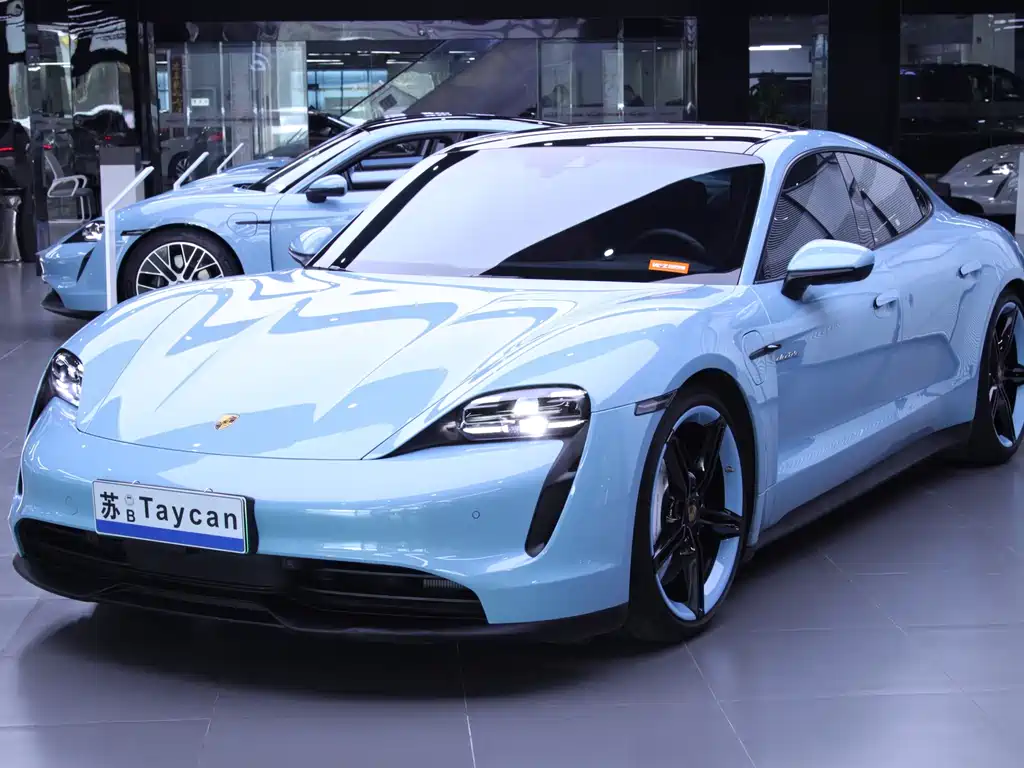 PORSCHE TAYCAN