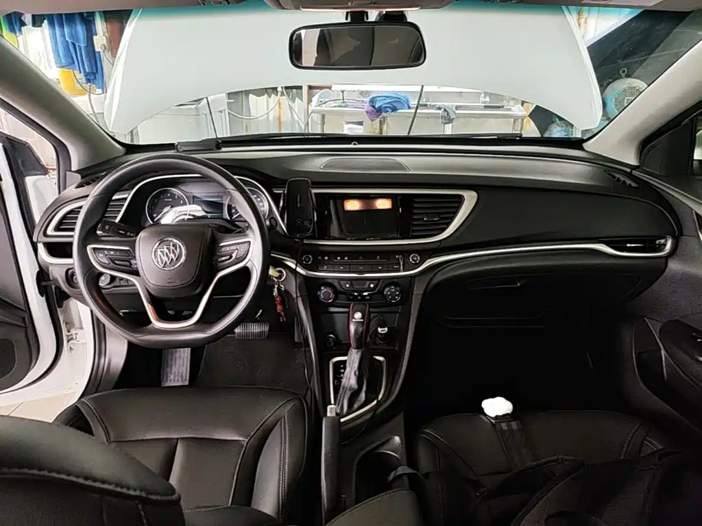 Buick Excelle — миниатюра 10