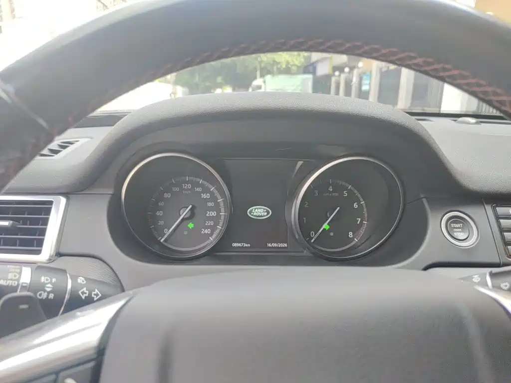 Land Rover Discovery Sport — миниатюра 7