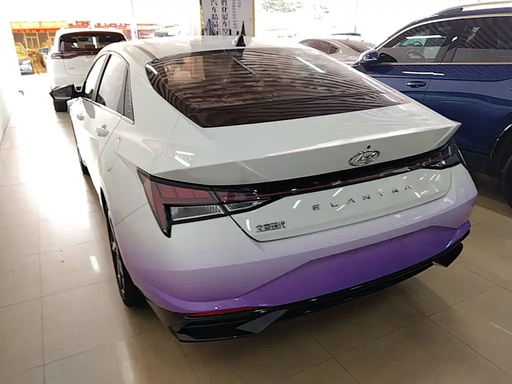 Hyundai Elantra — миниатюра 5