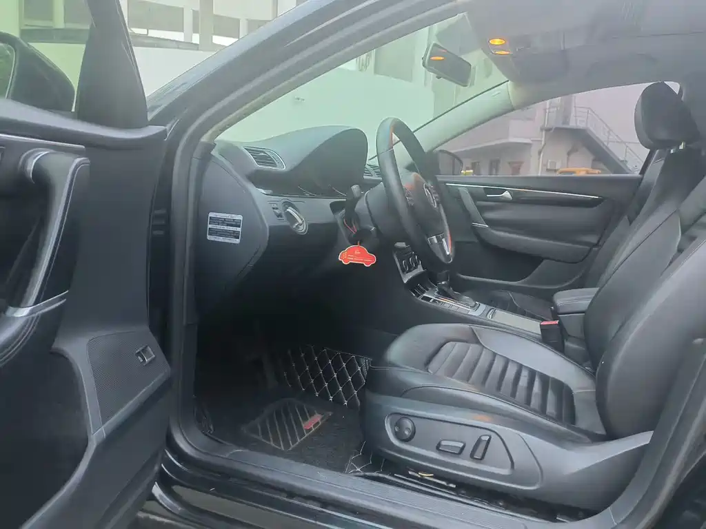 Volkswagen Magotan 2012 1.8TSI Lead