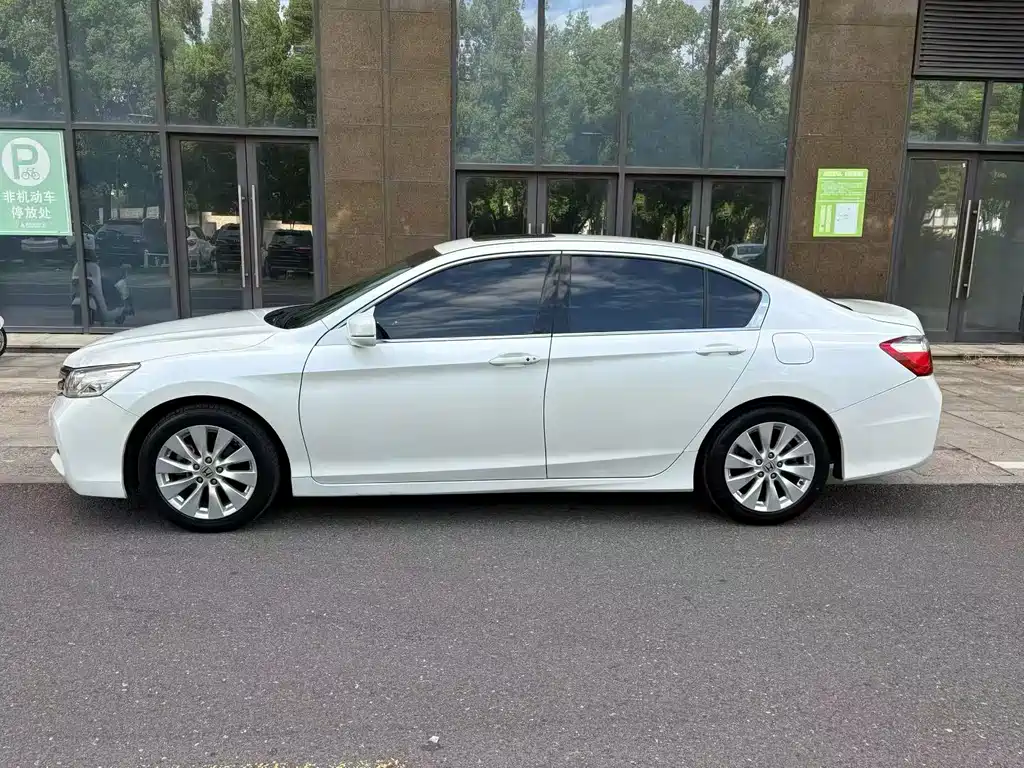Honda Accord — миниатюра 3