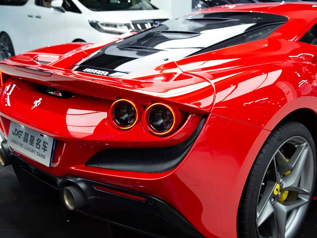 Ferrari F8 — миниатюра 13