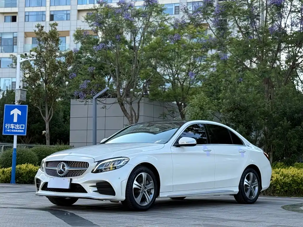 Mercedes-Benz C-Class 2019