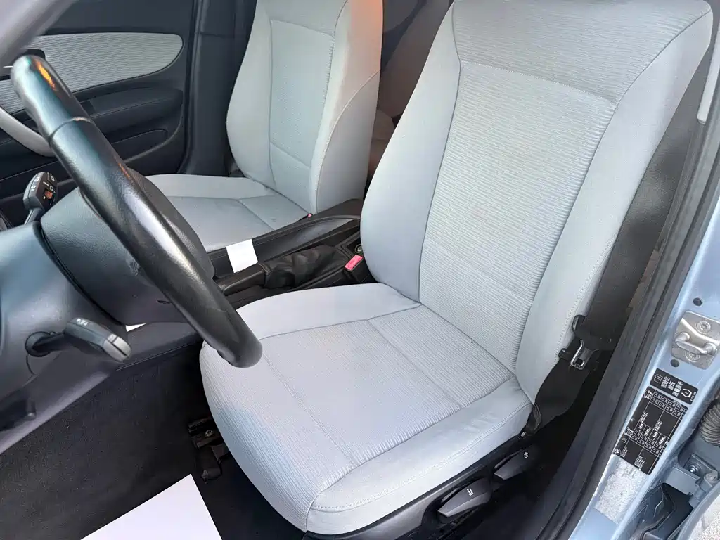 BMW 1 Series (Import) — миниатюра 10