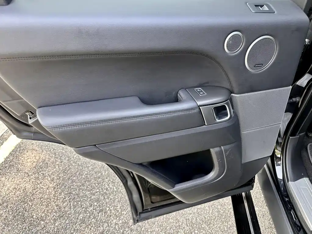 Land Rover Sport — миниатюра 18
