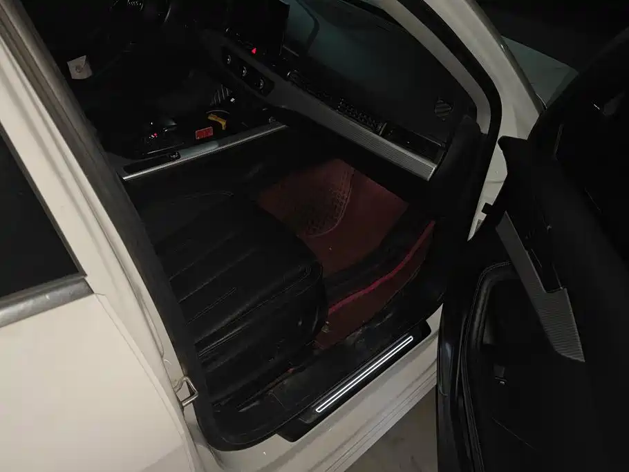 Audi A4L — миниатюра 8