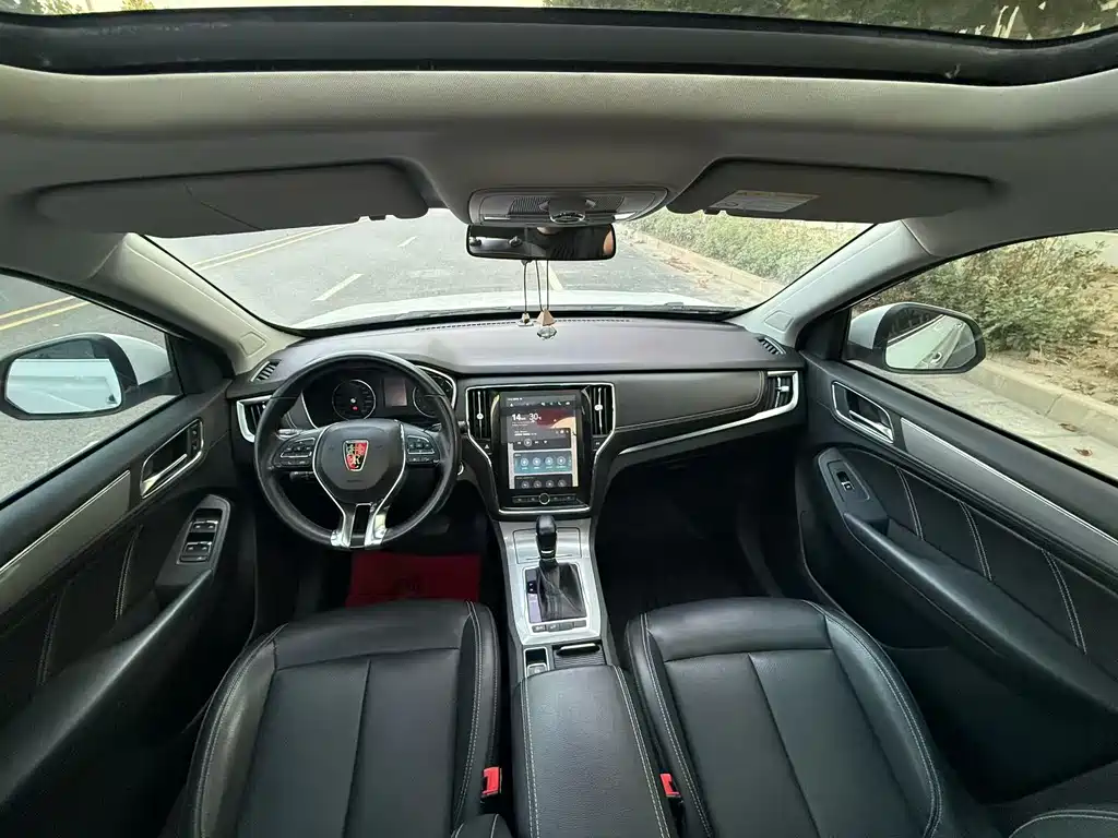 Roewe RX5 — миниатюра 5