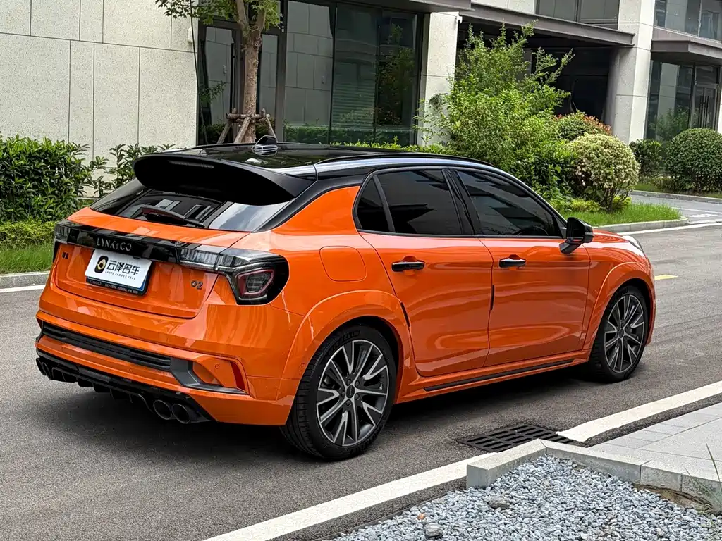Lynk & Co 02 Hatchback — миниатюра 4