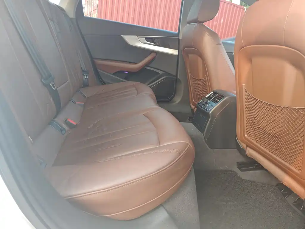 Audi A4L — миниатюра 13