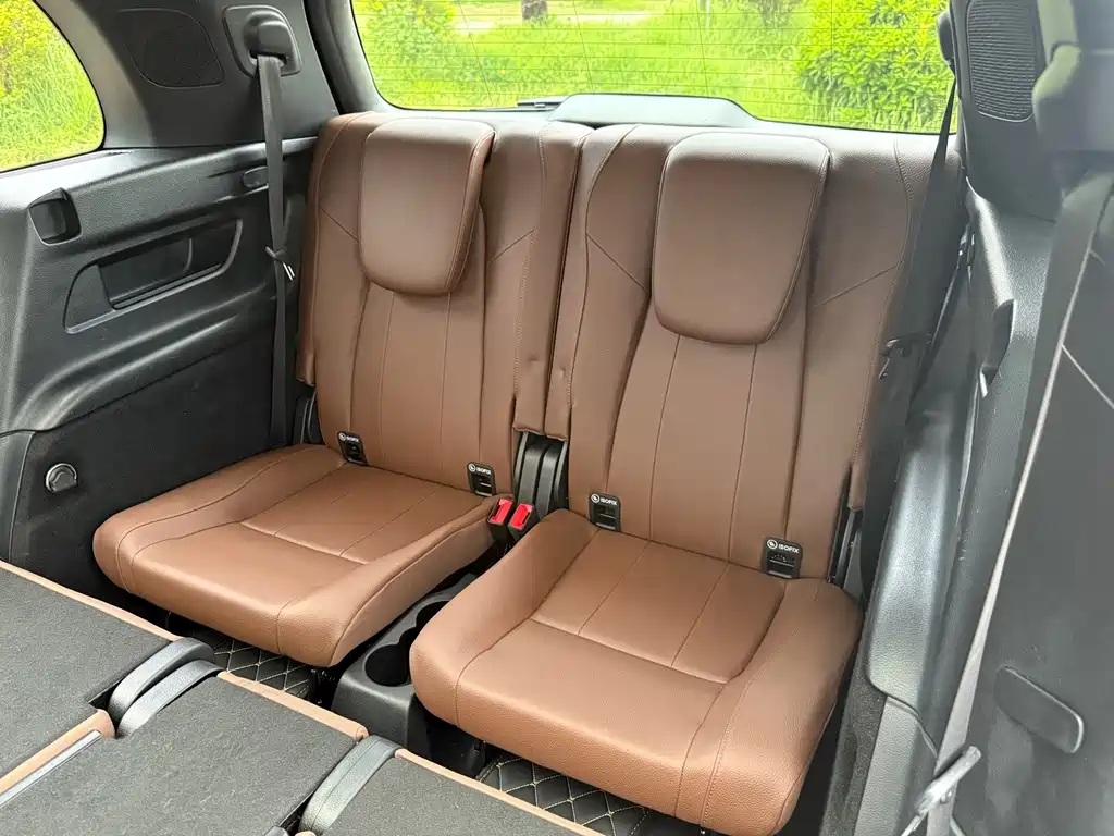 Mercedes-Benz GLB — миниатюра 14