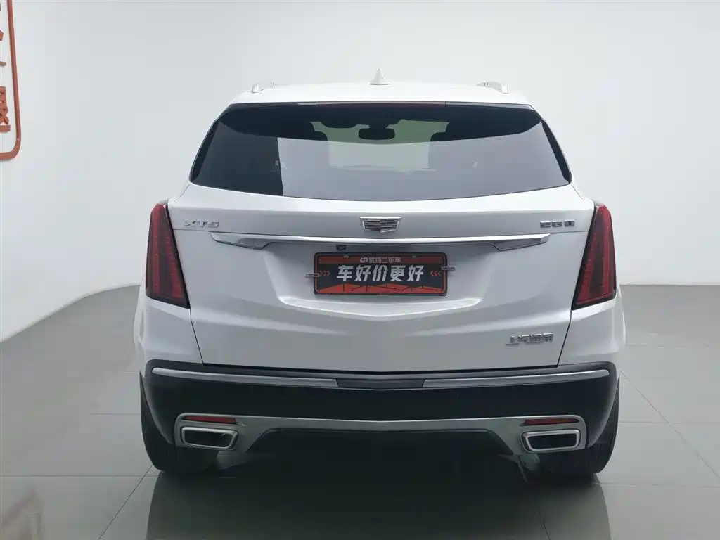 CADILLAC XT5