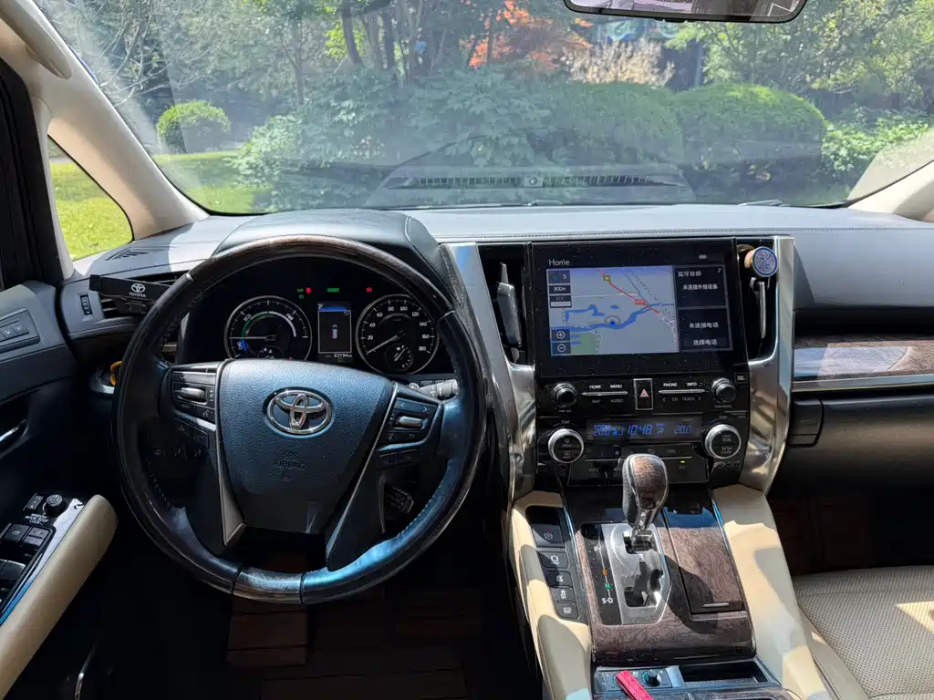 Toyota Alphard 2021 2.5L Premium