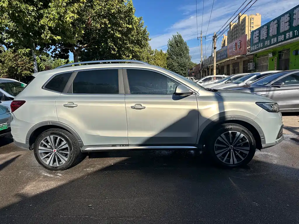 Roewe RX5 New Energy — миниатюра 4