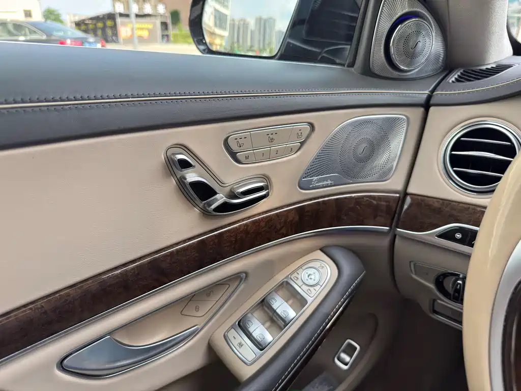 Mercedes-Benz S-Class — миниатюра 9