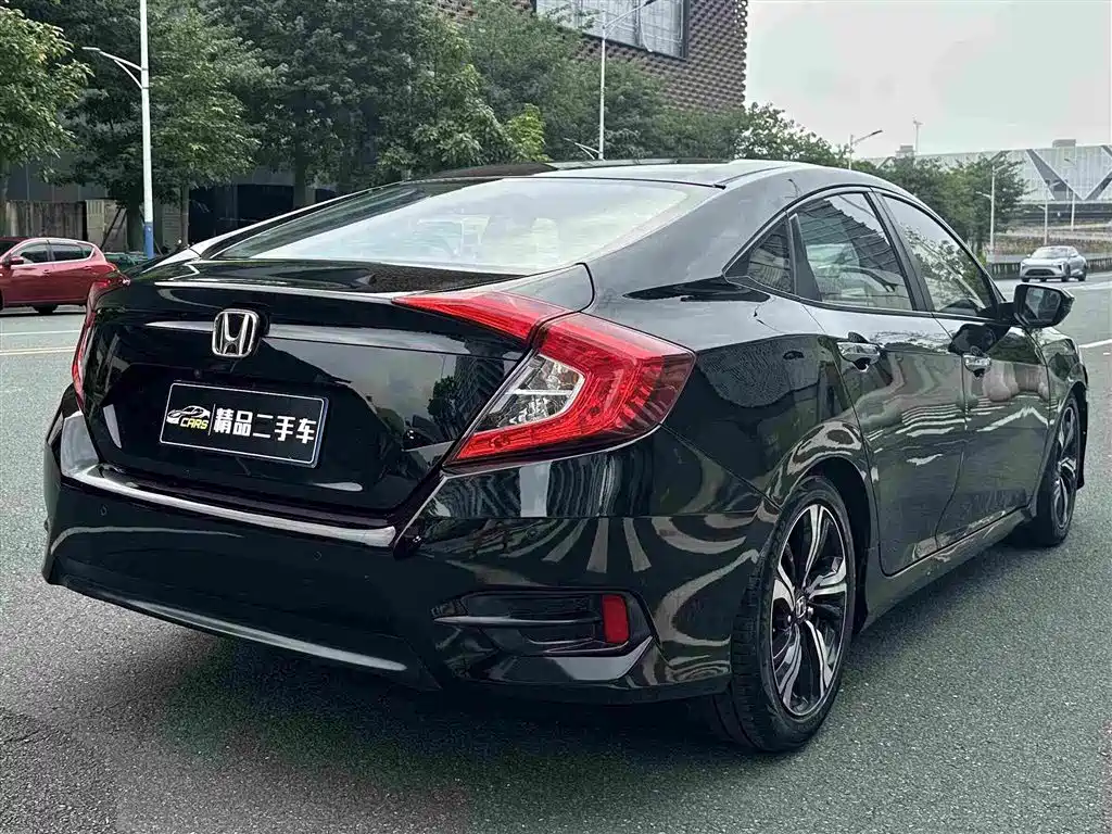 Honda Civic — миниатюра 7