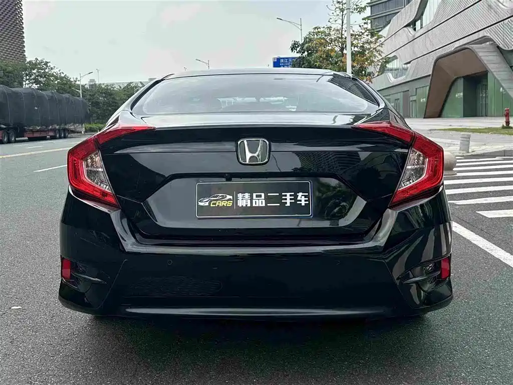 Honda Civic — миниатюра 8