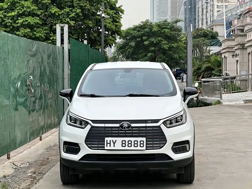 BYD Yuan EV — миниатюра 2