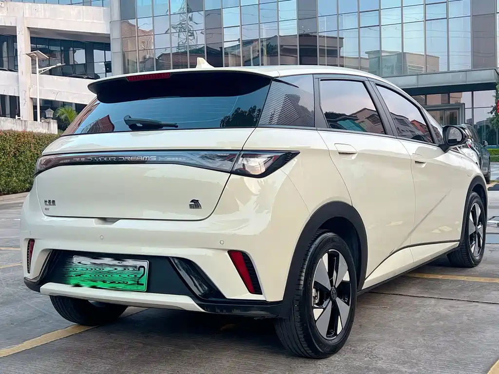 BYD Dolphin — миниатюра 4
