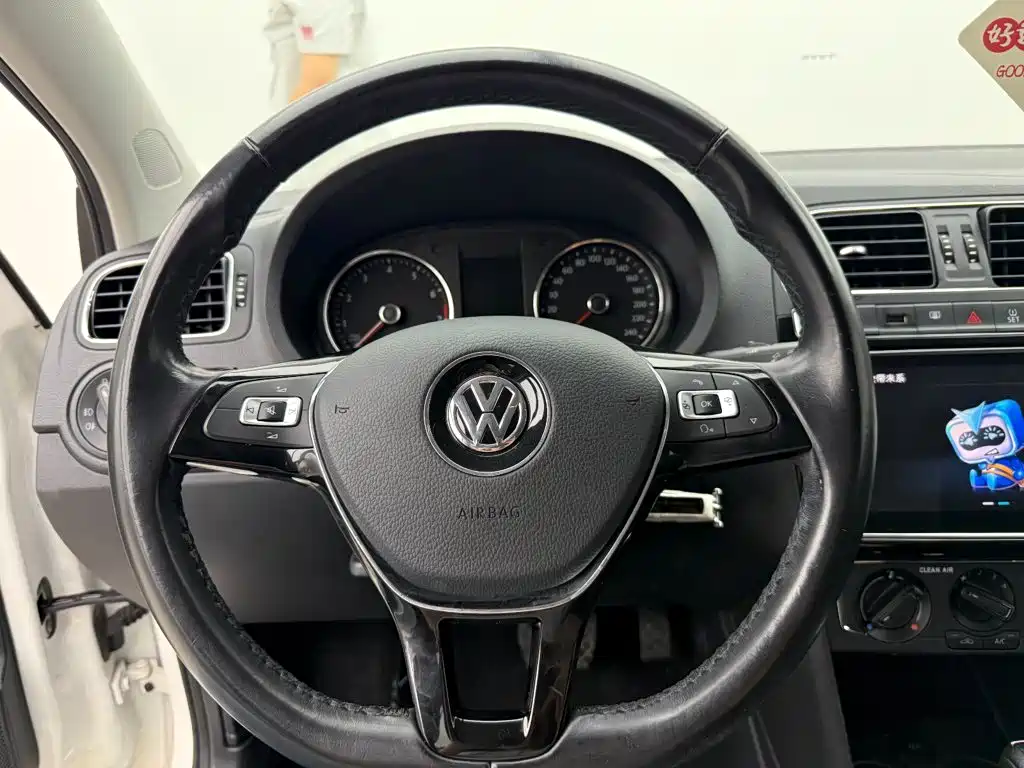 Volkswagen Polo — миниатюра 10