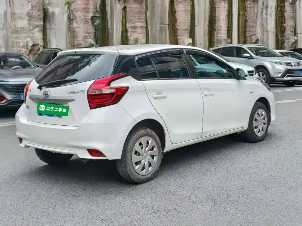 Toyota Vios FS — миниатюра 7