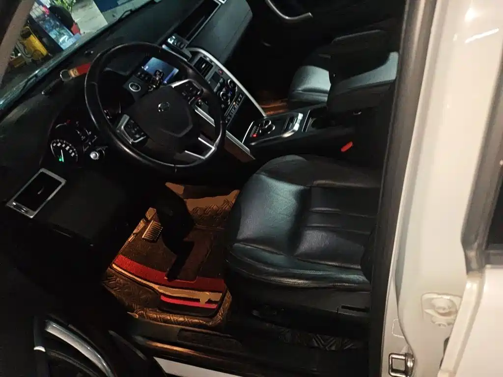 Land Rover Discovery Sport — миниатюра 16
