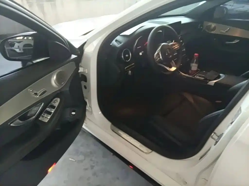 Mercedes-Benz C-Class — миниатюра 16