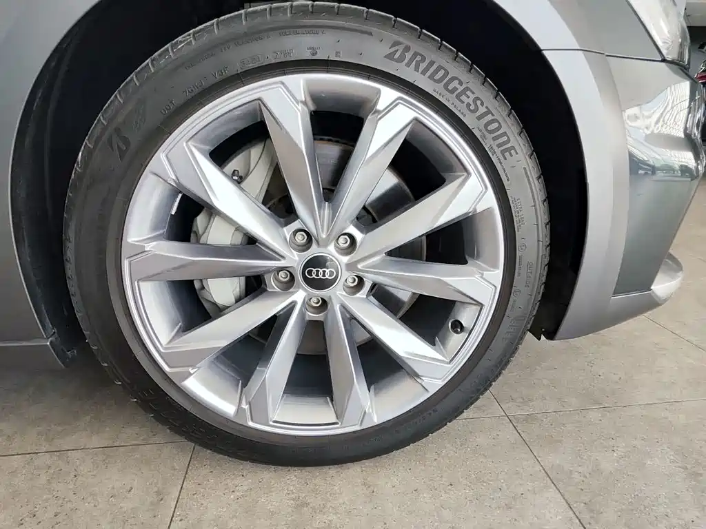 Audi A6 (Import) — миниатюра 6