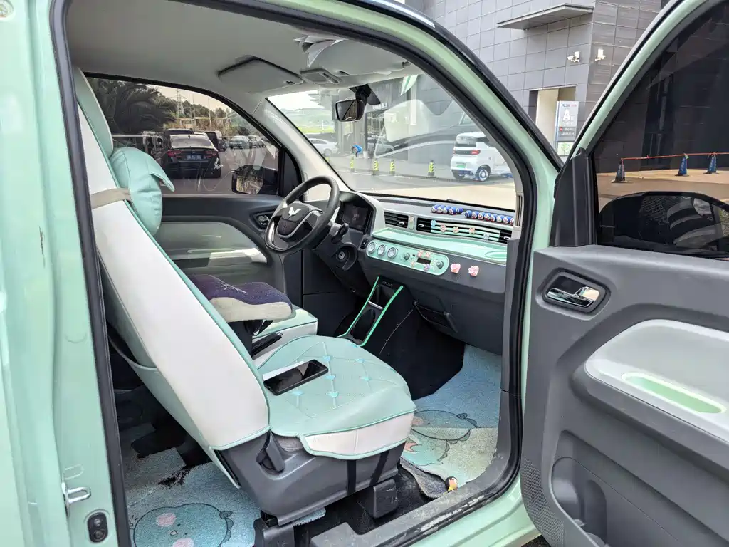 Wuling MINIEV — миниатюра 12