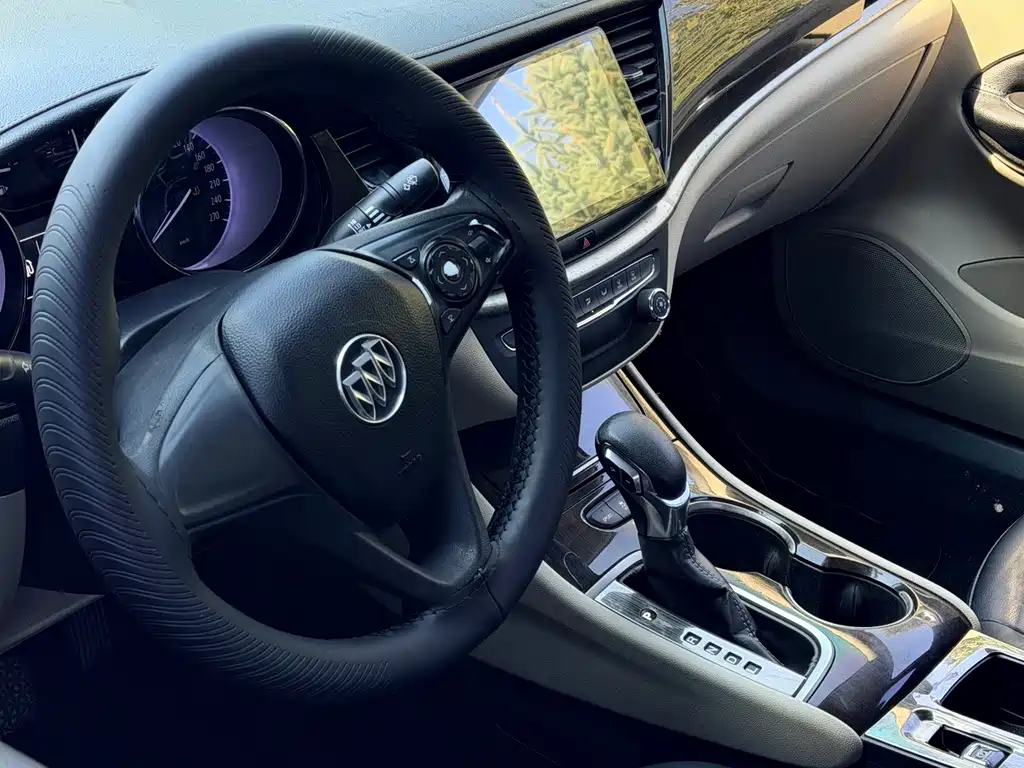 Buick Verano — миниатюра 13