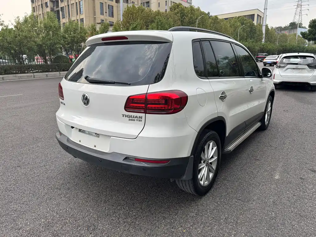 Volkswagen Tiguan — миниатюра 9