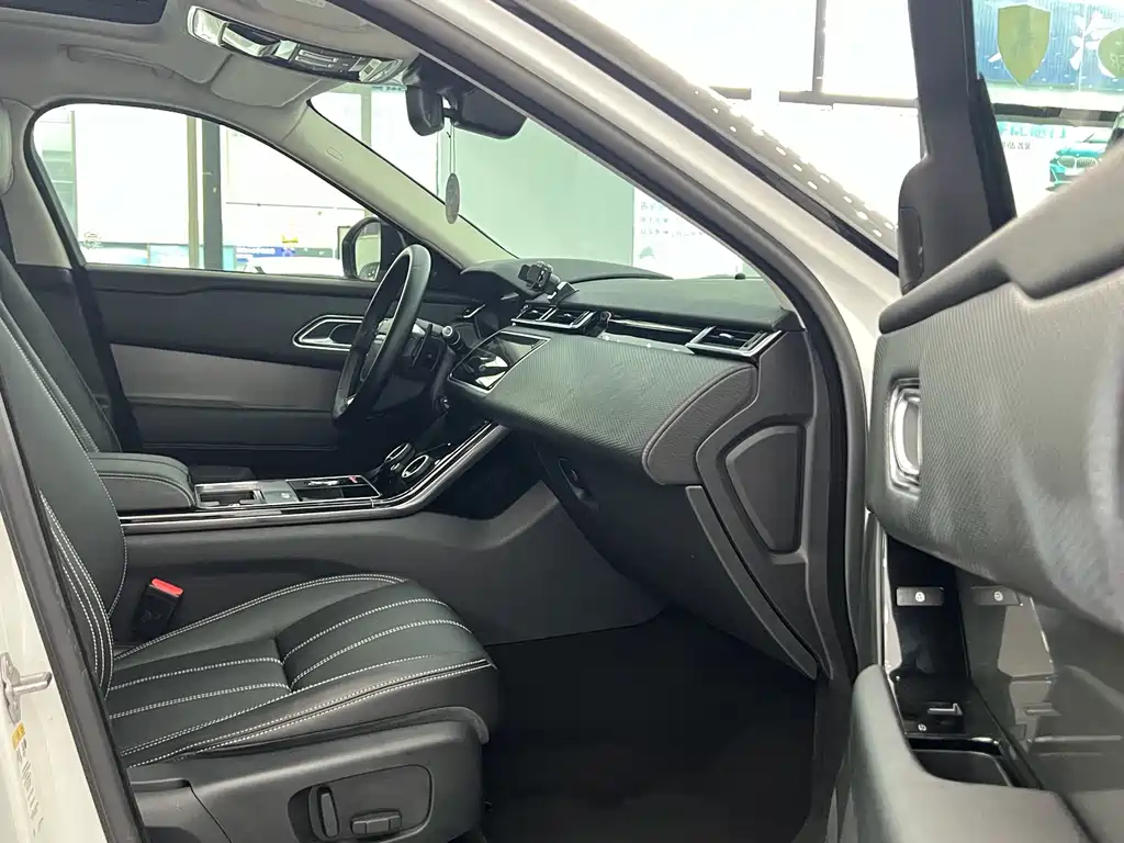 Land Rover Velar — миниатюра 7