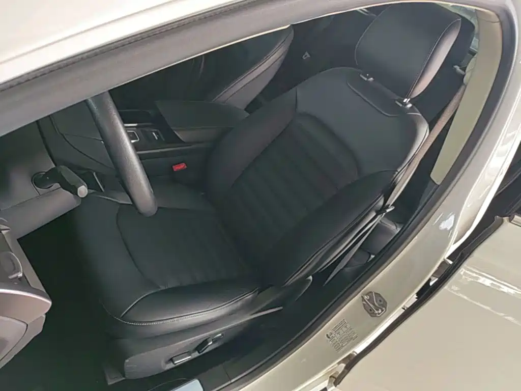Ford Mondeo — миниатюра 15