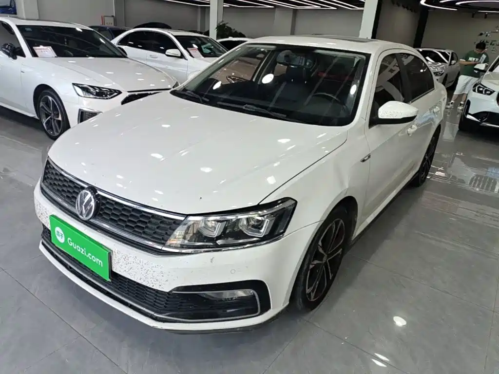 Volkswagen Lavida — миниатюра 2