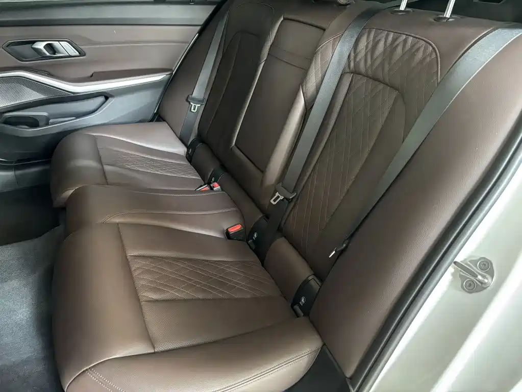 BMW 3 Series — миниатюра 9