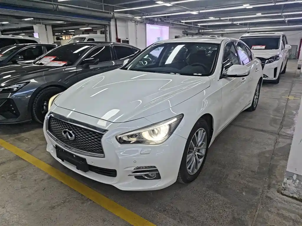 Infiniti Q50L 2017