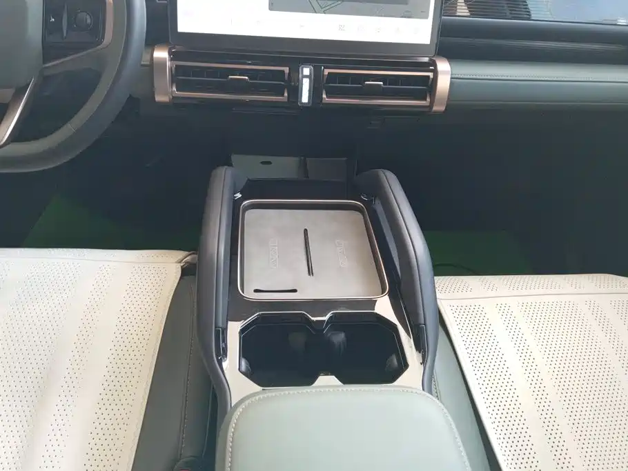 iCAR iCAR 03 — миниатюра 16