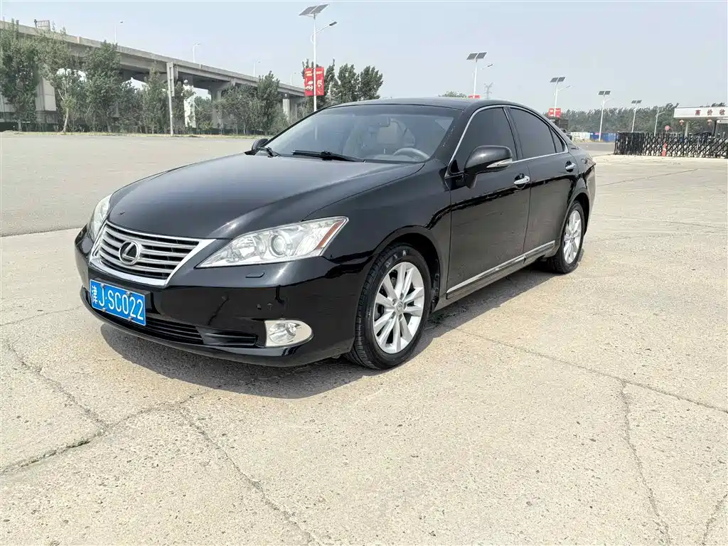 Lexus ES 2012