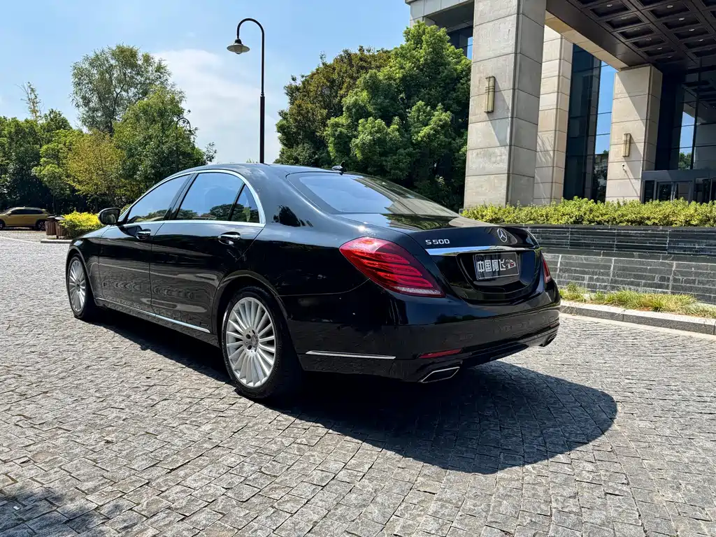 Mercedes-Benz S-Class — миниатюра 6