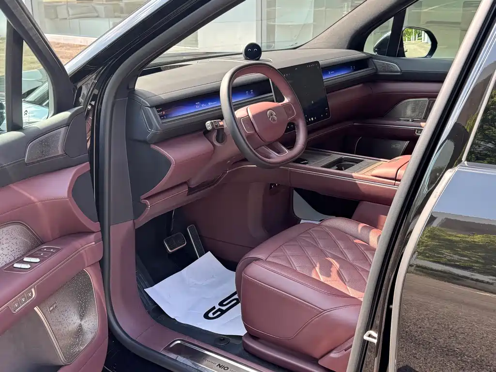 NIO ES8 2026 мест Executive