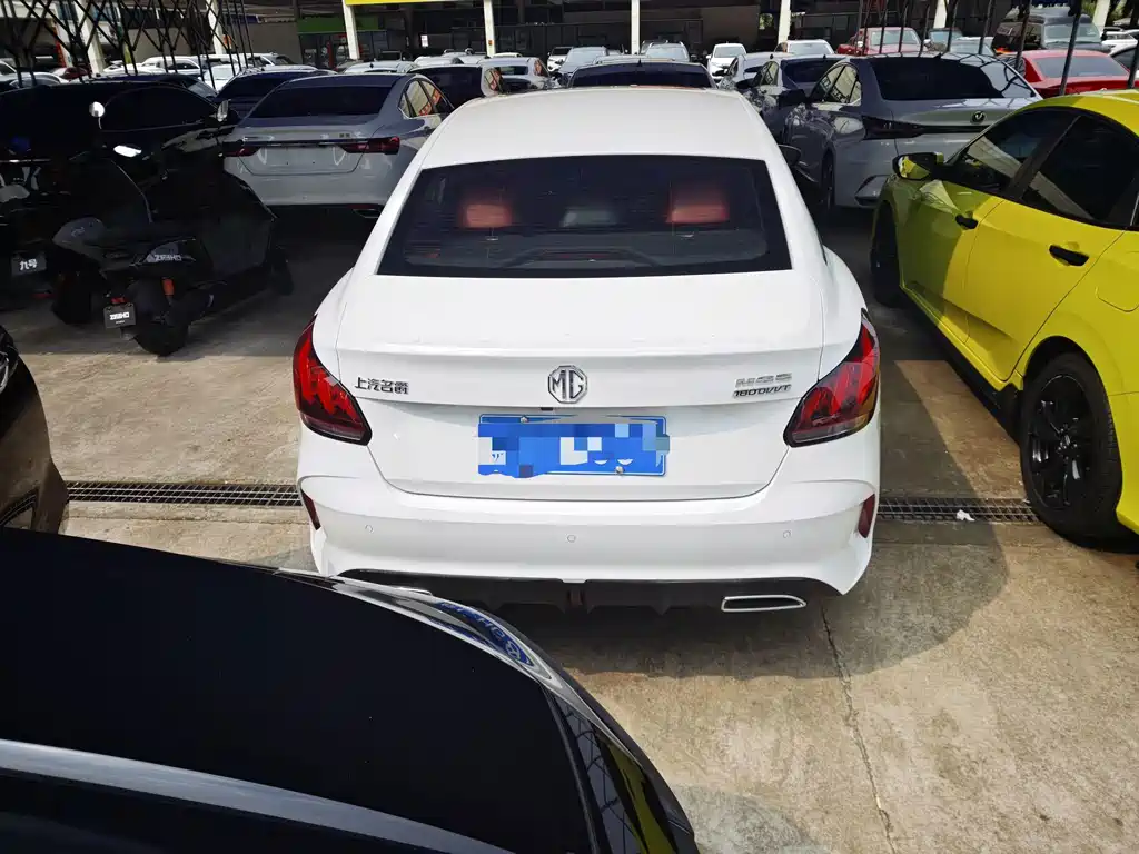 MG MG5 — миниатюра 14