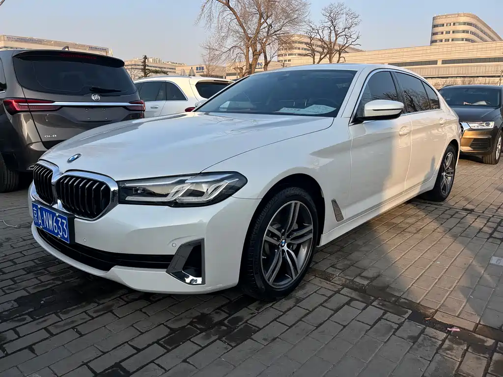 BMW 5 SERIES