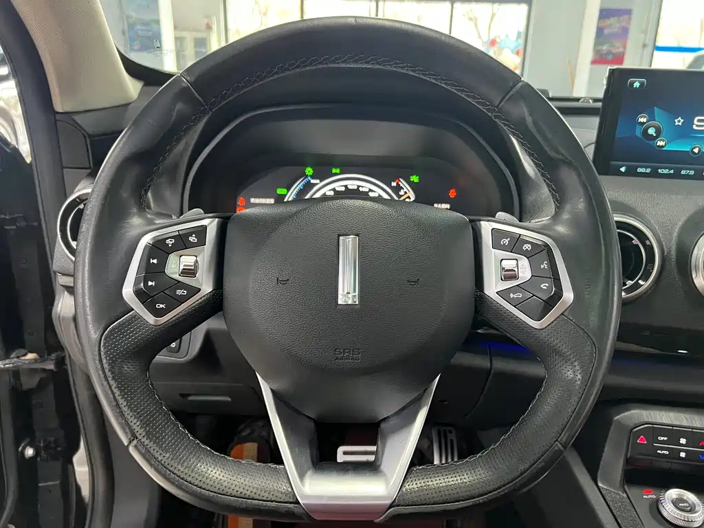 WEI PAI WEI BRAND P8