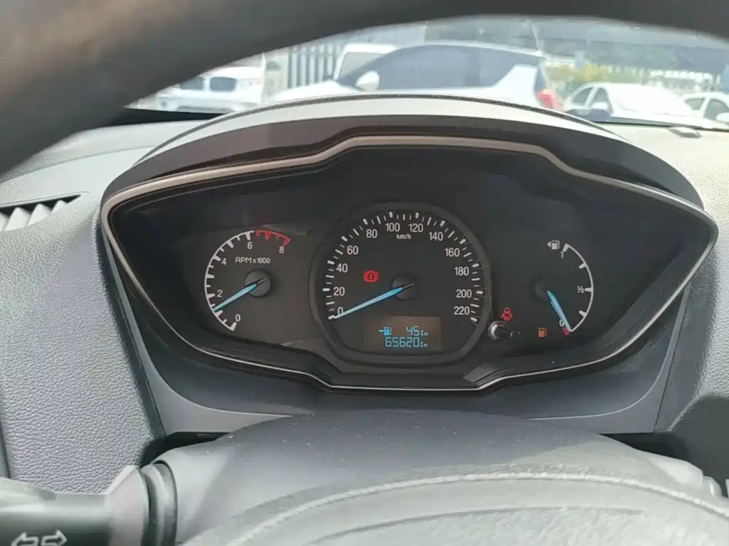 Ford Escort — миниатюра 12