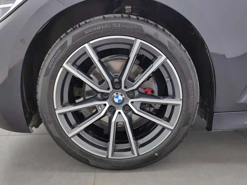 BMW 3 Series — миниатюра 17